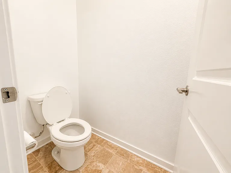 1460 Hummingbird Way — Photo 10