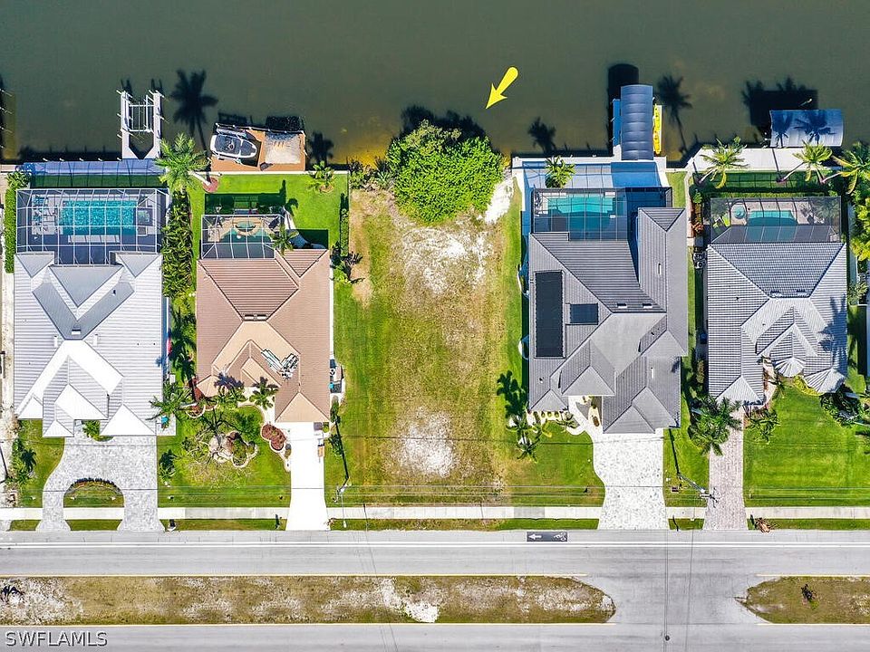 1st image of 3800 Surfside Blvd