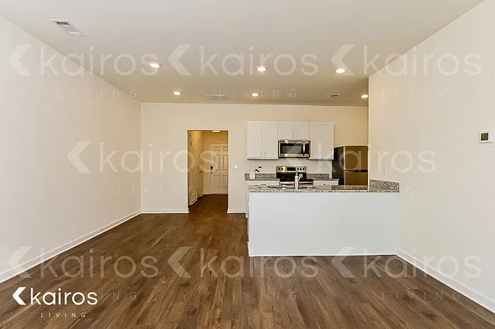 143 Dudley Way — Photo 4
