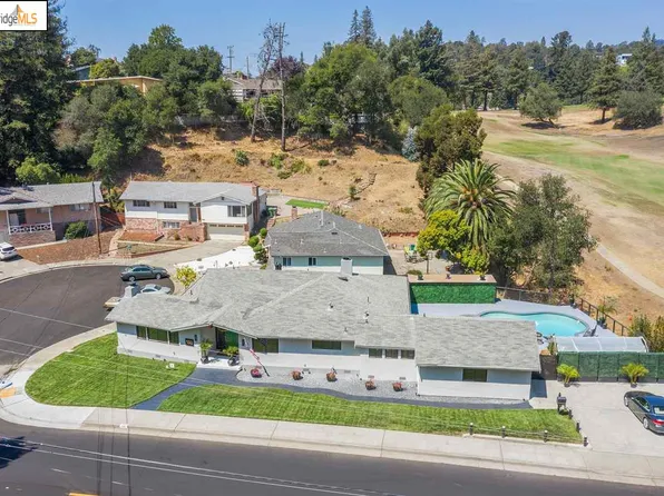 130 Elysian Fields Dr, Oakland, CA 94605