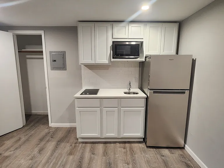 145 Landing Rd #1 — Photo 2