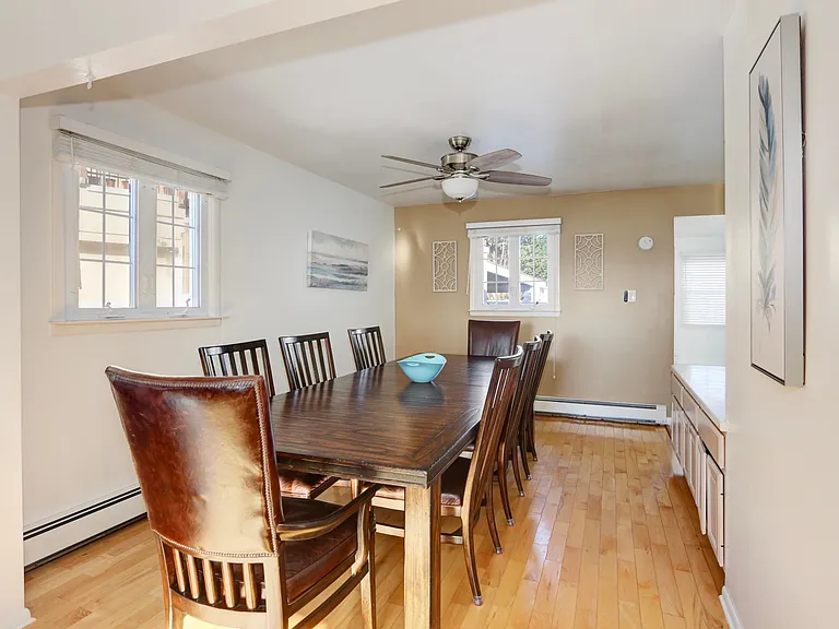 29 Ocean Dr W — Photo 15