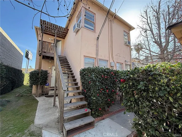 4343 Laurel Canyon Blvd — Photo 26