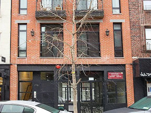 5th image of 276 Grand St #Penthouse