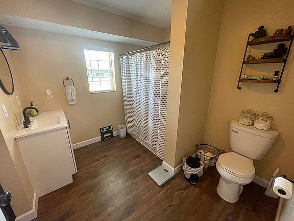4th image of 104 Katelyn Ln
