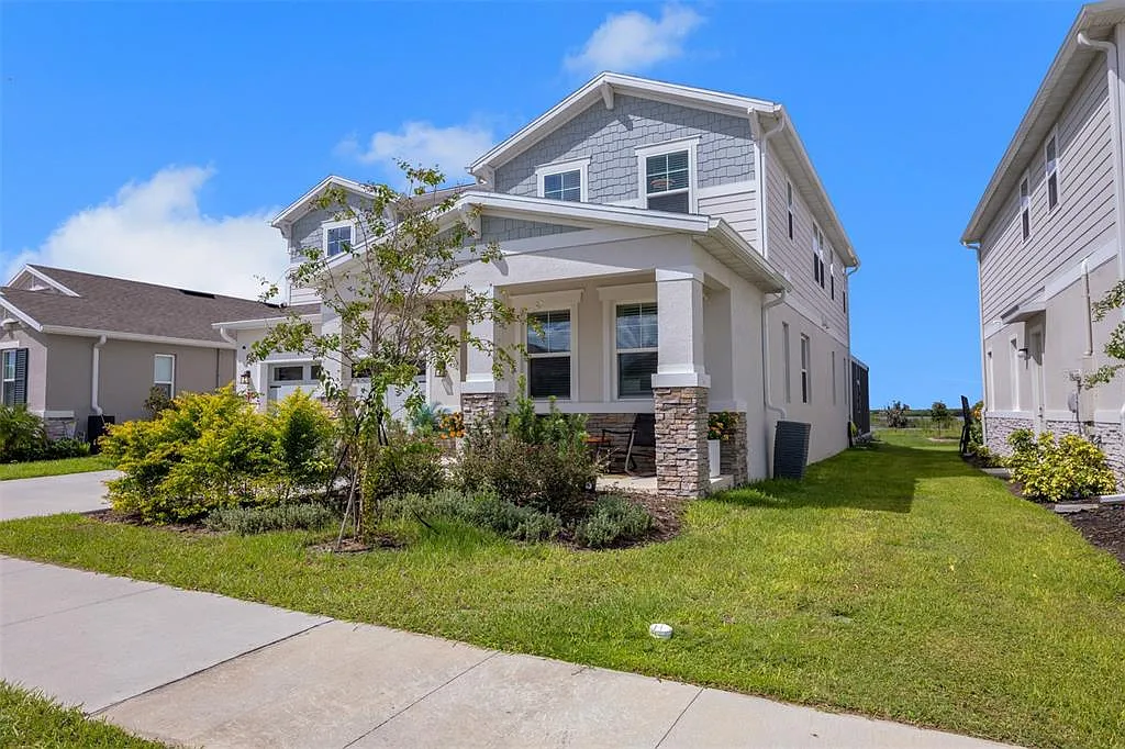 5 bed, 3.5 bath, 3024 sqft, $5,000 — Photo 3