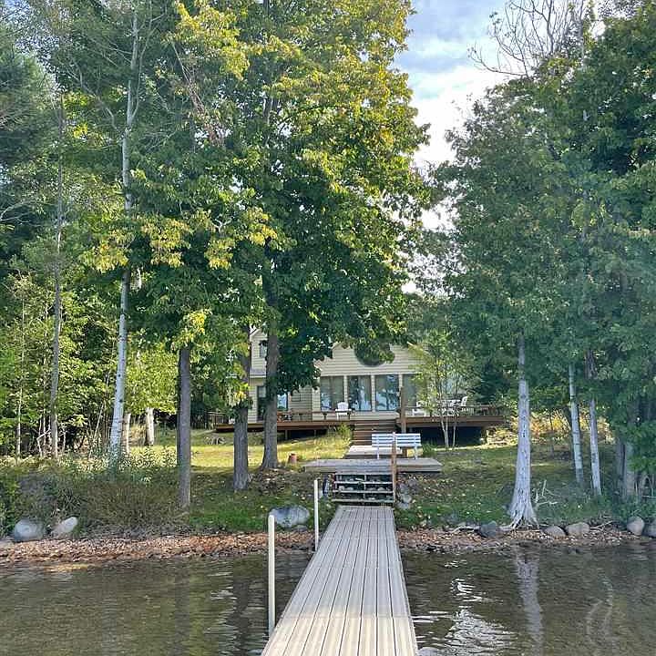 1st image of 2911 Gilbert Ln