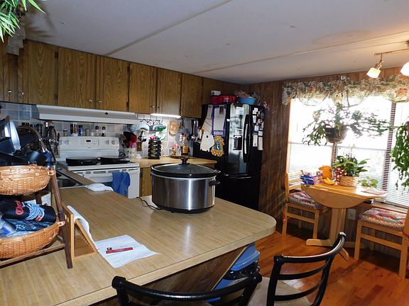5th image of 327 Maple Hill Cir