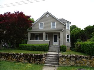 24 Clements St, Waterford, CT 06385