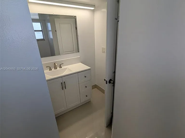 1750 NE 191st St #622-3 — Photo 12
