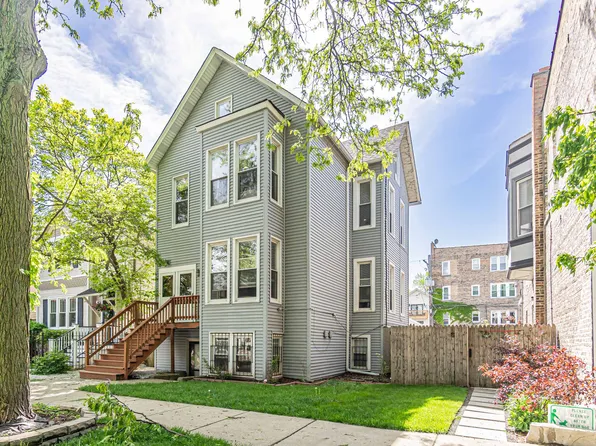 2526 N Rockwell St #Top, Chicago, IL 60647