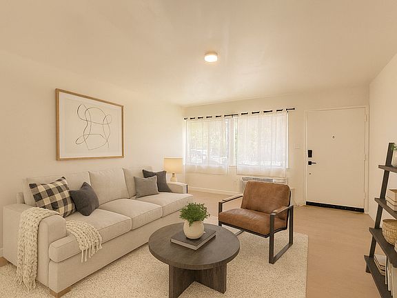 2nd image of 6817 N Figueroa St #12