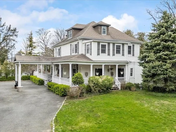 66 Field Avenue, Hicksville, NY 11801