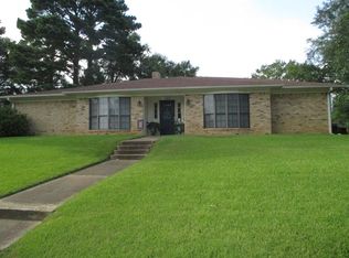 1606 Timothy St, Henderson, TX 75654