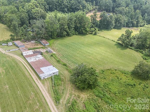 5th image of 1305 Halltown Rd