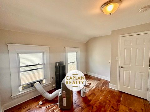 4th image of 134 Portsea St #1