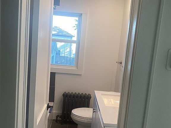 5th image of 201 Woodbury Rd Suite 2