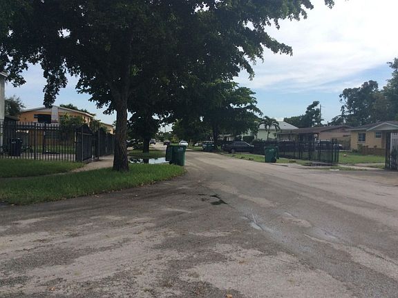 5th image of 3845 NW 185th St