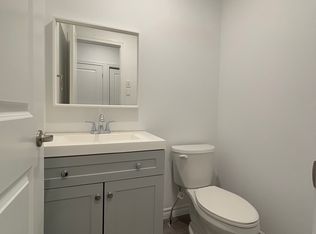 16 W Avenue South Ave #108, Hamilton, ON L8N 2S1