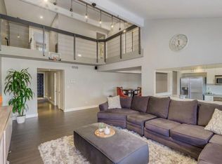5837 N 8th Pl, Phoenix, AZ 85014