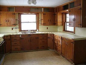 3rd image of 240 N 1st St