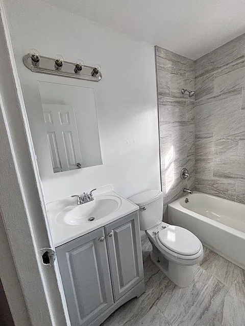 FAIRVIEW AVENUE APARTMENTS — Photo 4