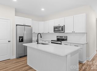 2123 Woodhurst Ln, Albemarle, NC 28001