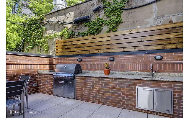 Rented by Douglas Elliman | media 37