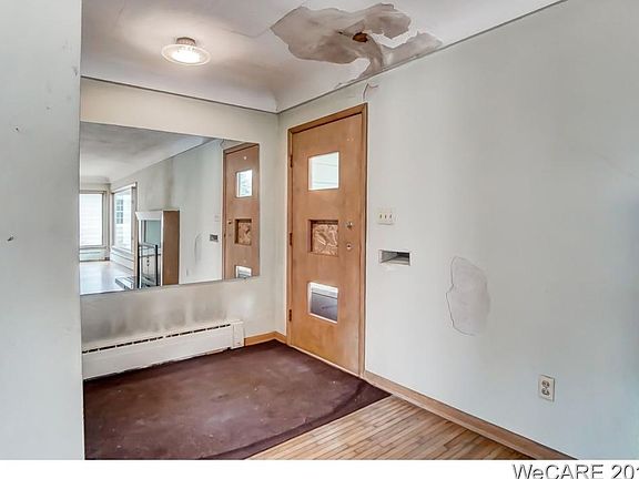 4th image of 1525 W Market St