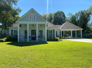 5877 Quarterman Rd, Hahira, GA 31632