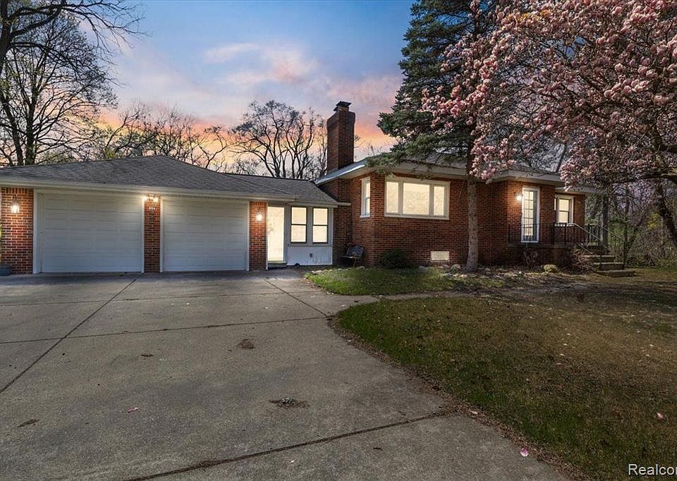 804 E Avon Rd, Rochester Hills, MI 48307 MLS 20230030178 Zillow