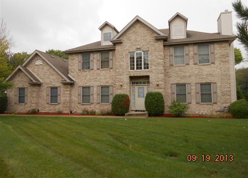 2nd image of 18404 Stonecreek Dr