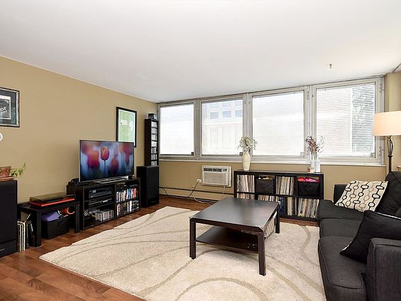 5th image of 7251 Randolph St APT A7
