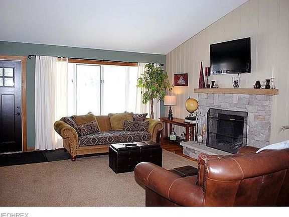 3rd image of 19 Daisy Ln