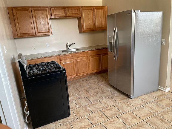 4th image of 621 Carpino Ave #621