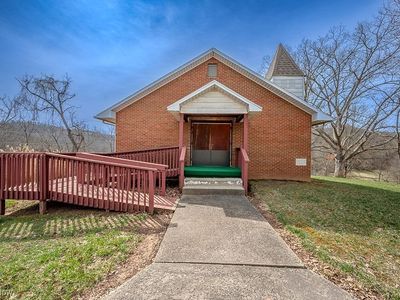 7970 Tuckers Creek Rd, Elizabeth, WV, 26143