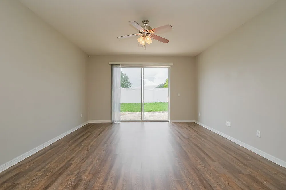 4 bed, 2.0 bath, 2396 sqft, $3,180 — Photo 3