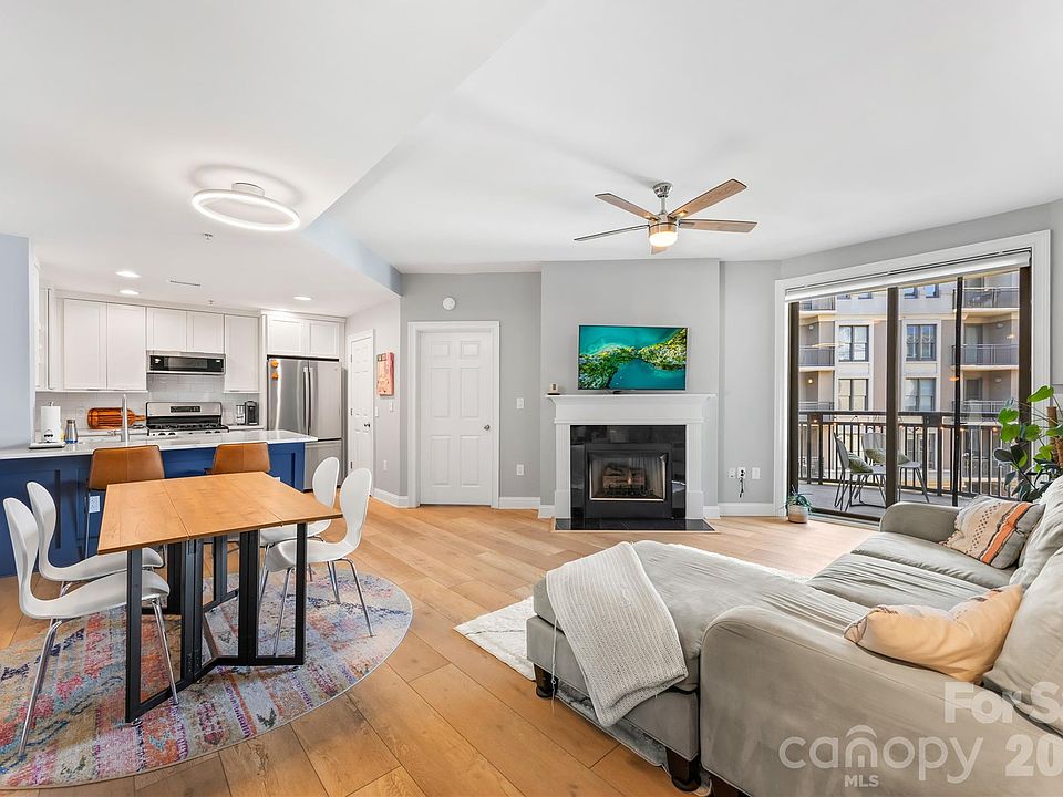 1st image of 718 Trade St #603