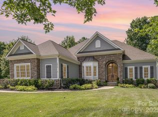 7913 Buena Vista Dr, Denver, NC 28037