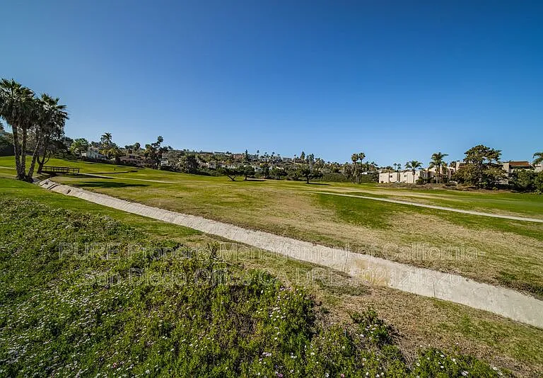 7525 Jerez Ct #H — Photo 30