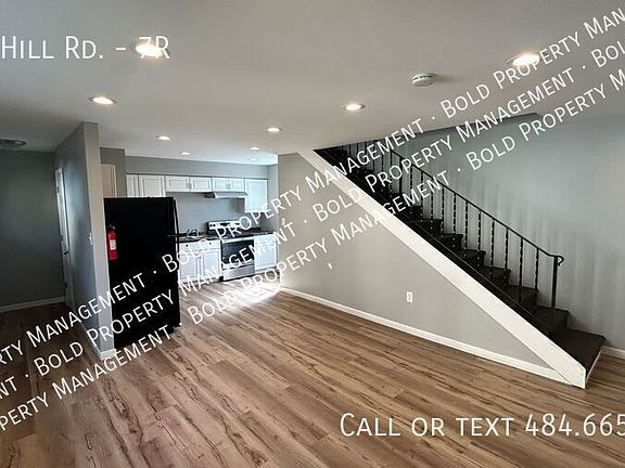 4th image of 1250 Hill Rd #7R