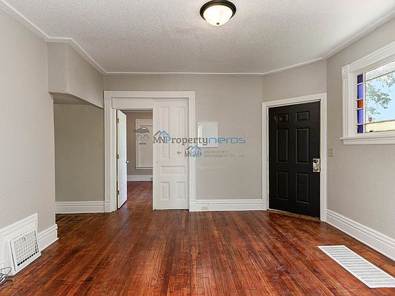 5th image of 1523 22nd Ave N #1