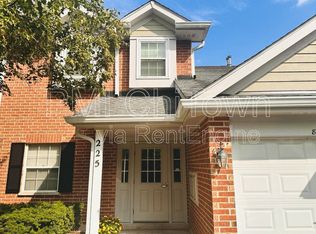 225 Charleston Ct UNIT 5, Schaumburg, IL 60193