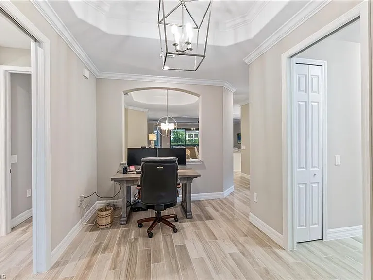 28075 Foxrock Ct — Photo 15