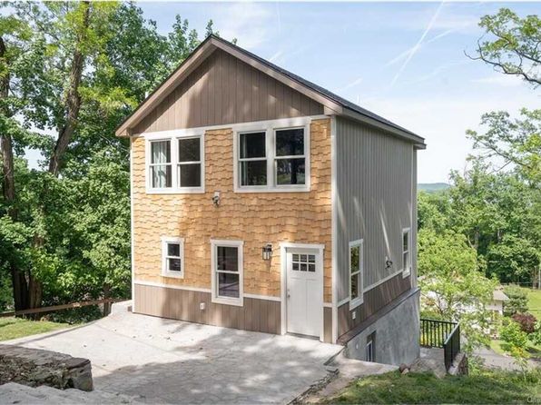 6 Roosevelt Pl