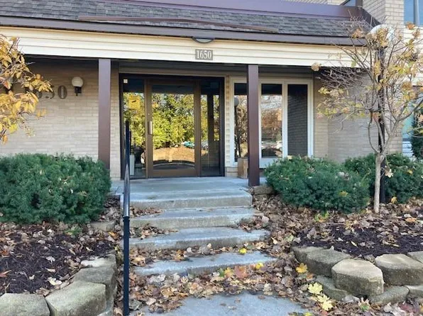 1650 Highway 36 W APT 256, Roseville, MN 55113