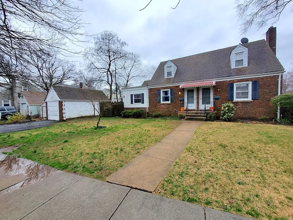 326 Lower Alden Dr