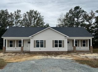 315 Pine St, Selma, NC 27576