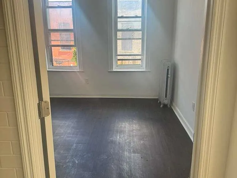 317 E 96th St #2R — Photo 2