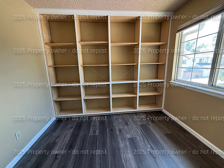 2010 S Xenia Way — Photo 37
